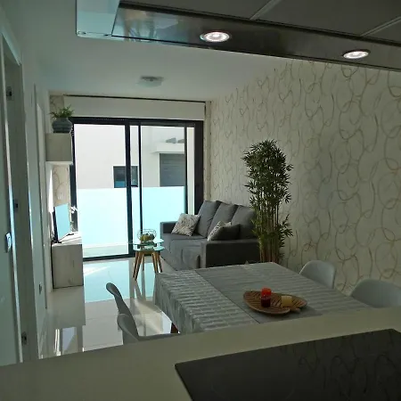 Santa Monica - Residencial Almudena, Torrevieja * Torrevieja